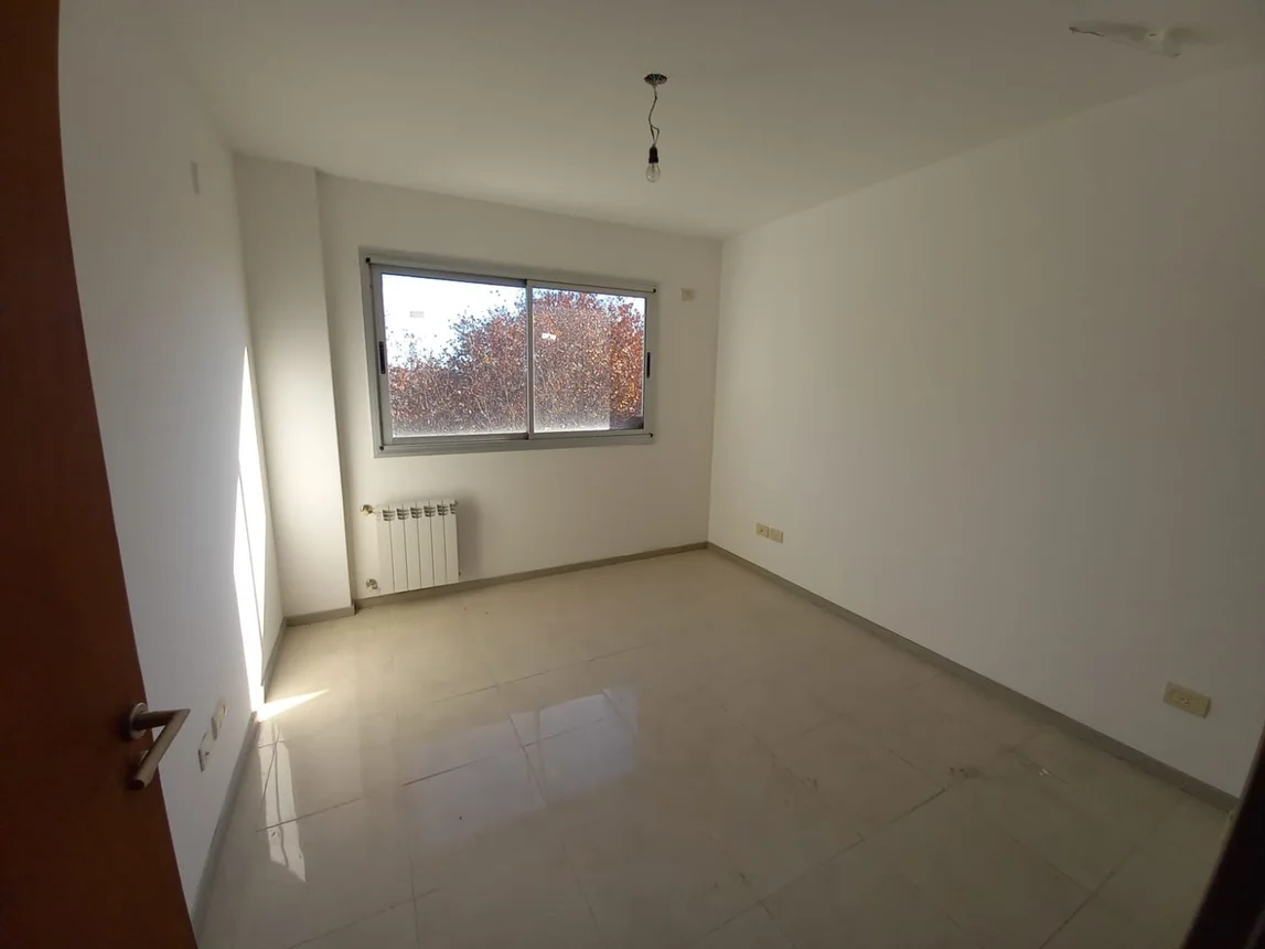 Departamento 3 ambientes con cochera en venta, foto 3