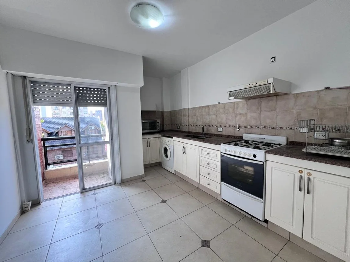 PH de 3 ambientes en venta en Morón, 25 de Mayo 900