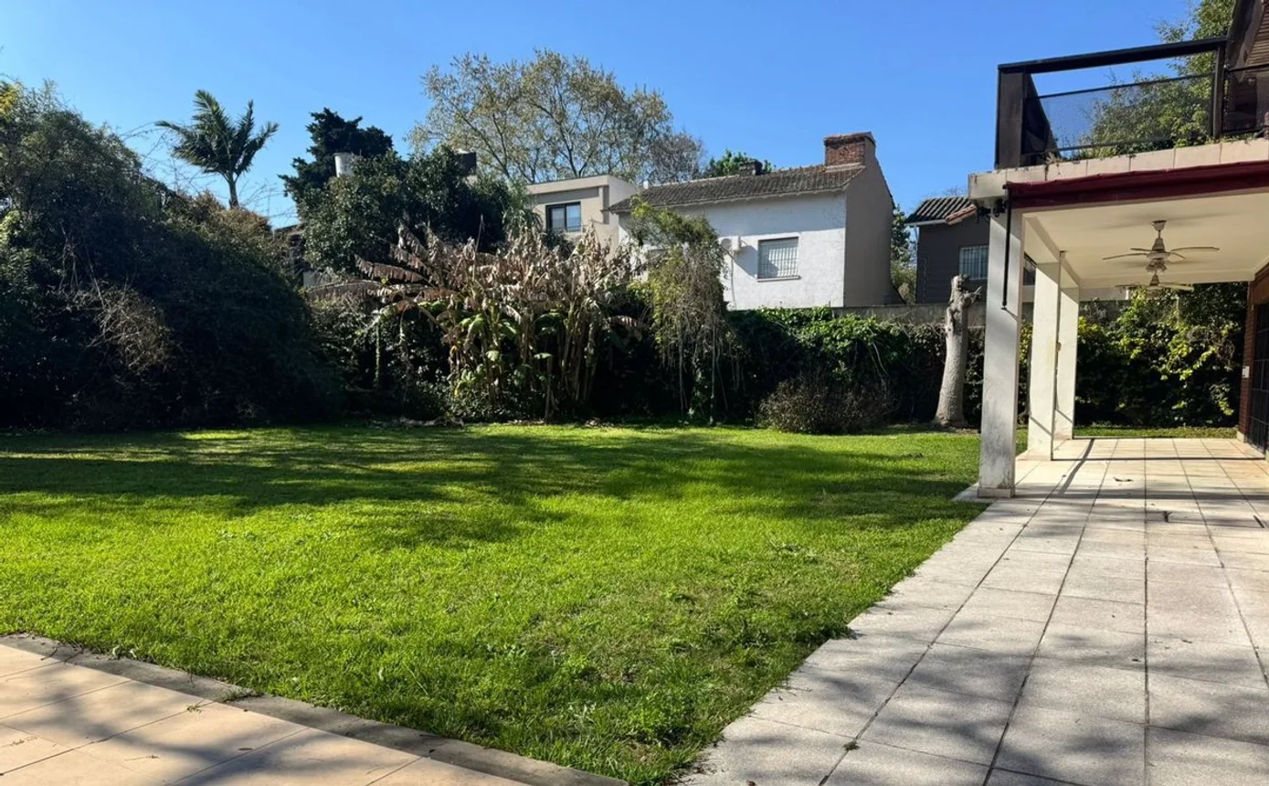 Casa en venta en Acassuso, foto 2