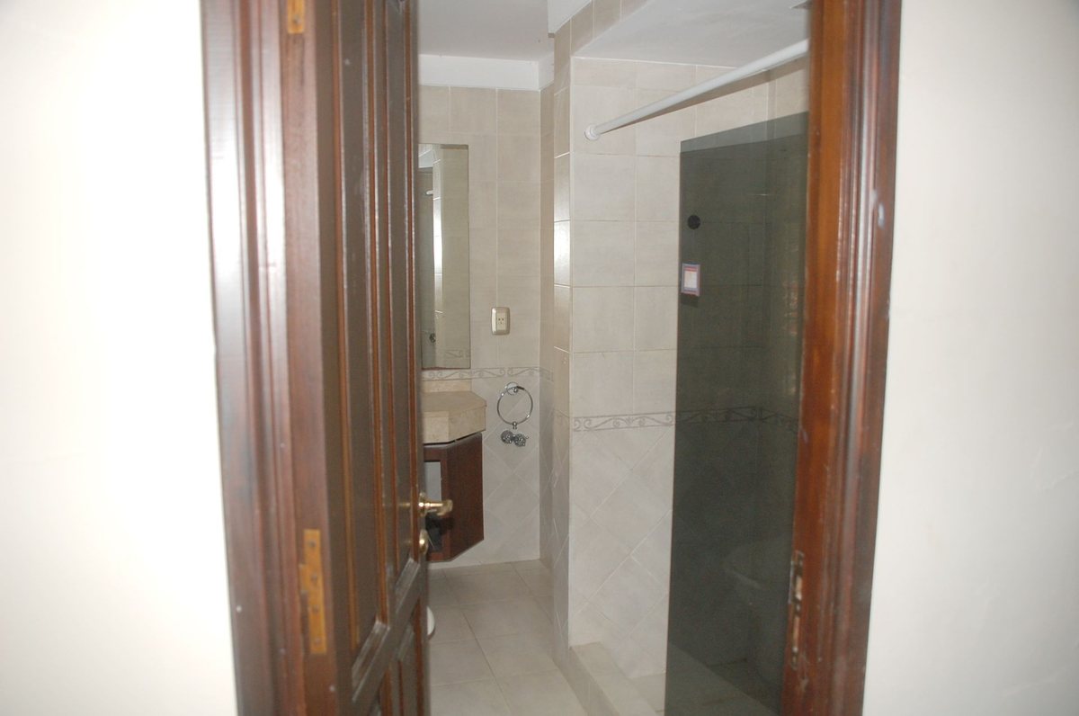 Foto 28 — VENTA CASA ACASSUSO 7 AMBIENTES JARDIN PILETA