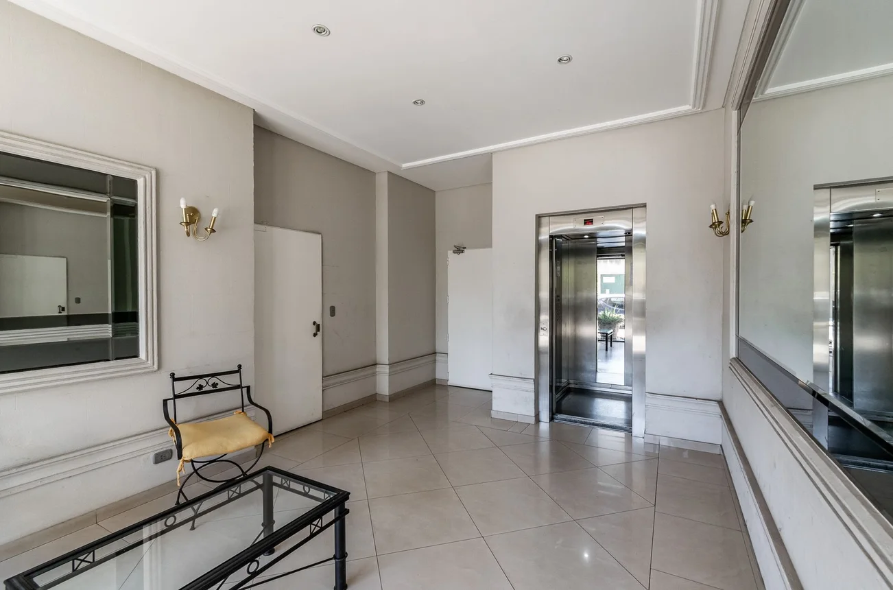 Departamento en venta en Monte Castro, foto 2