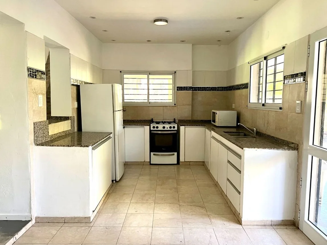Casa en venta en Funes
