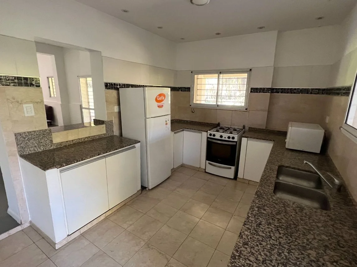 Casa en venta en Funes, foto 2