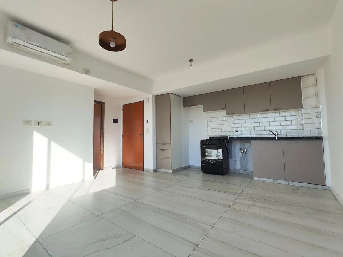 Departamento de 2 ambientes en venta en Haedo, Avenida Presidente Perón 2700, foto 2