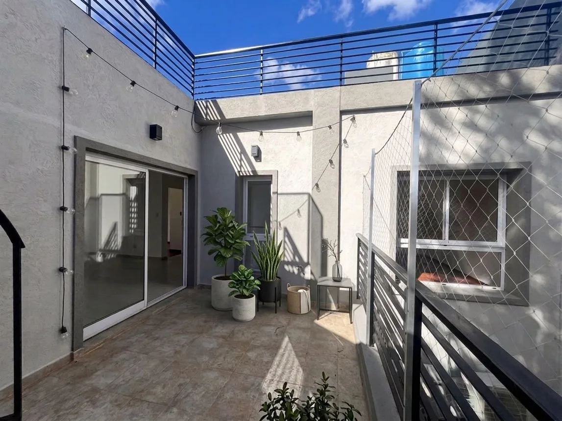 PH de 3 ambientes en venta en Villa Devoto, Llavallol 5100, foto 2