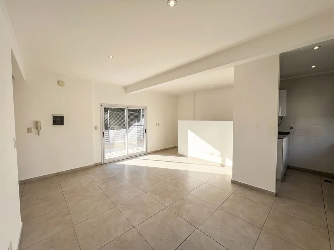 PH de 3 ambientes en venta en Villa Devoto, Llavallol 5100, foto 4