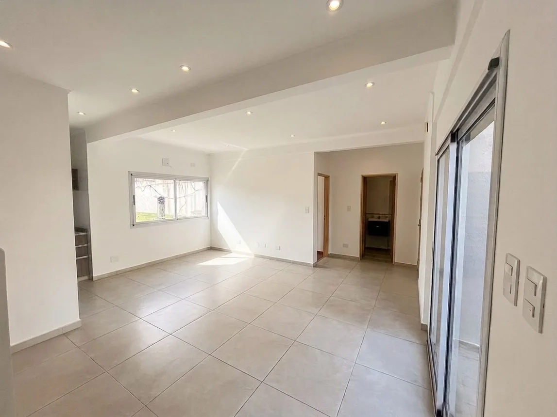 PH de 3 ambientes en venta en Villa Devoto, Llavallol 5100, foto 3