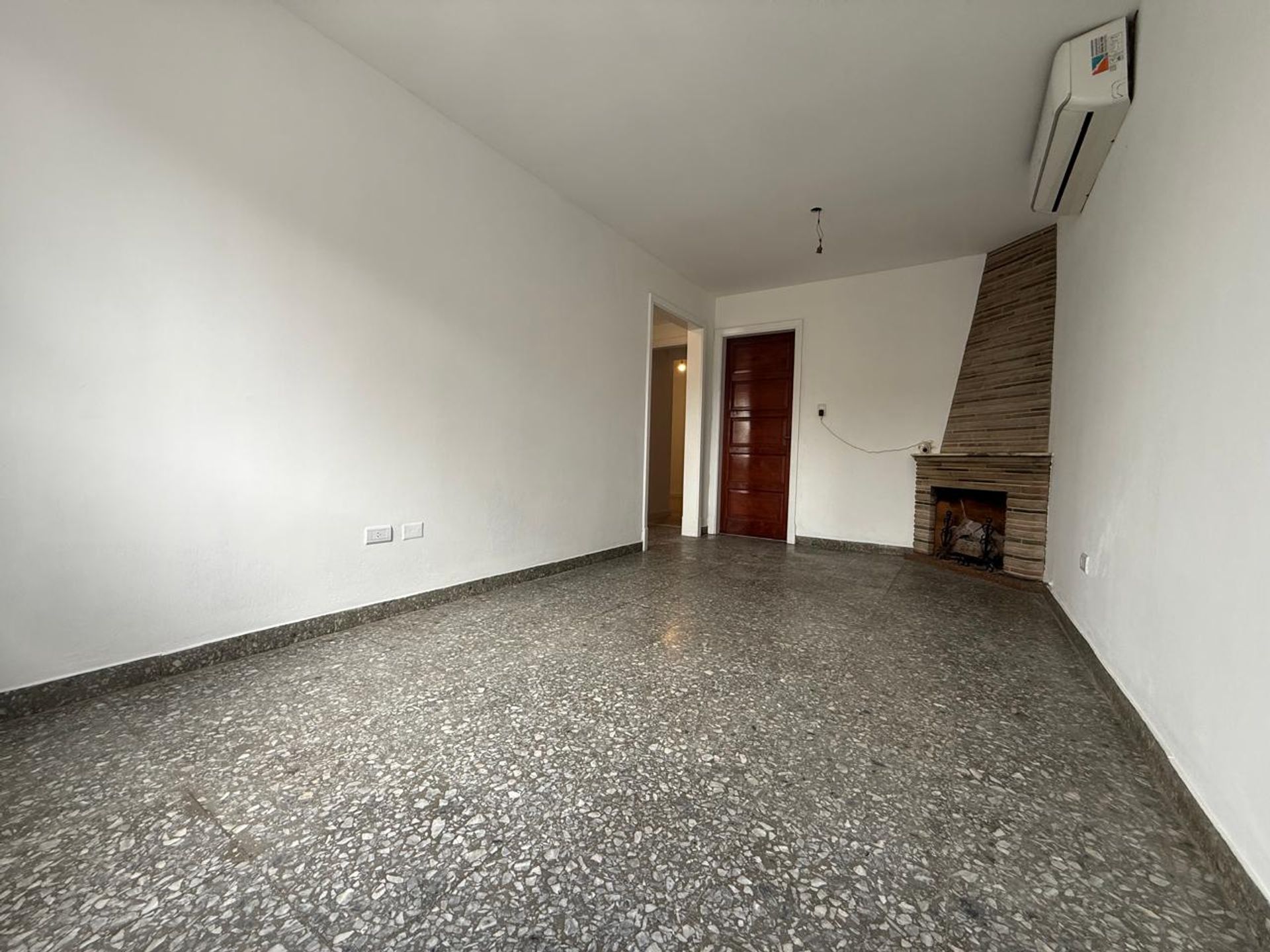 Foto 6 — casa 4 amb en venta Llavallol con parque y cochera