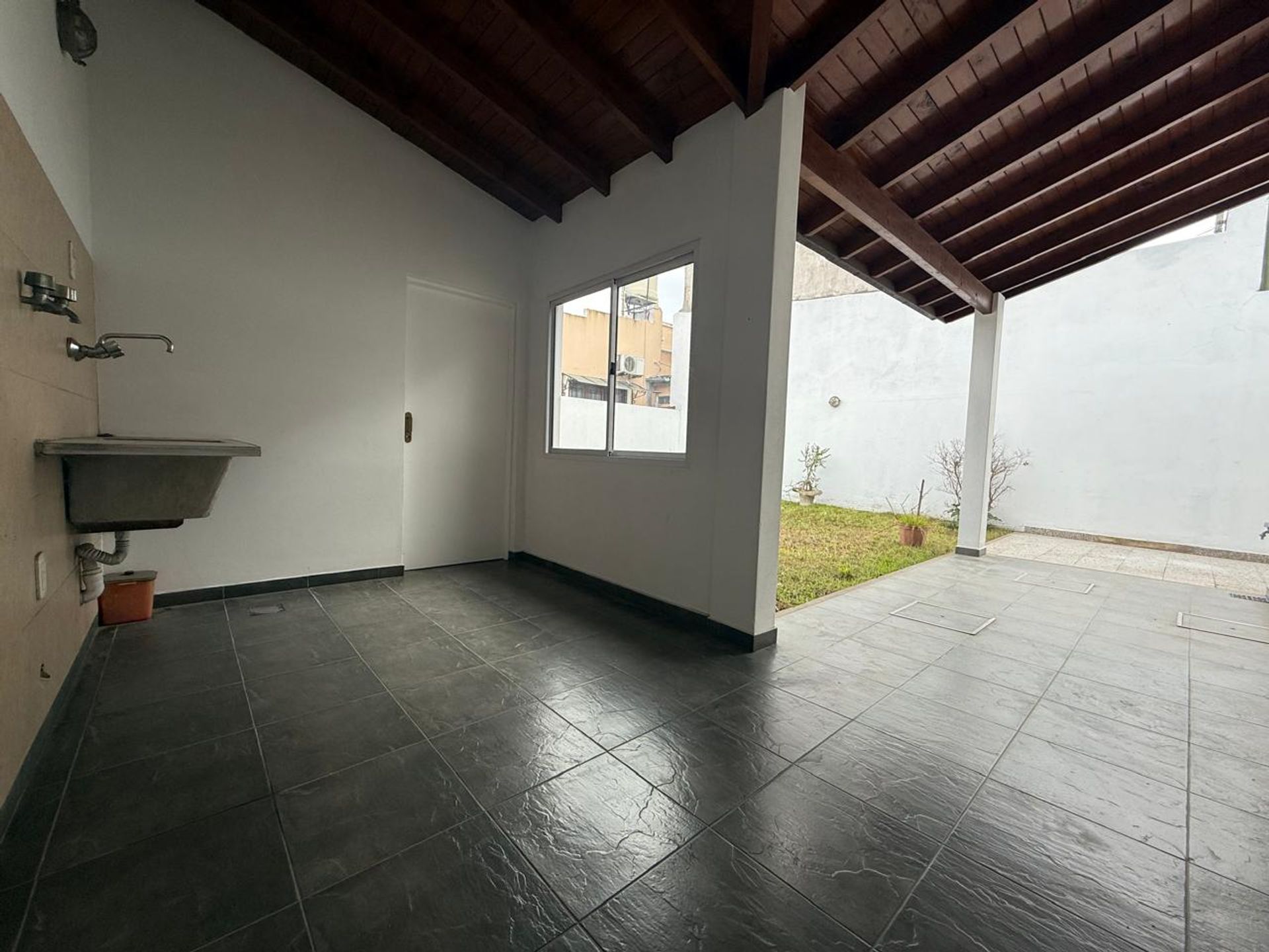 Foto 20 — casa 4 amb en venta Llavallol con parque y cochera