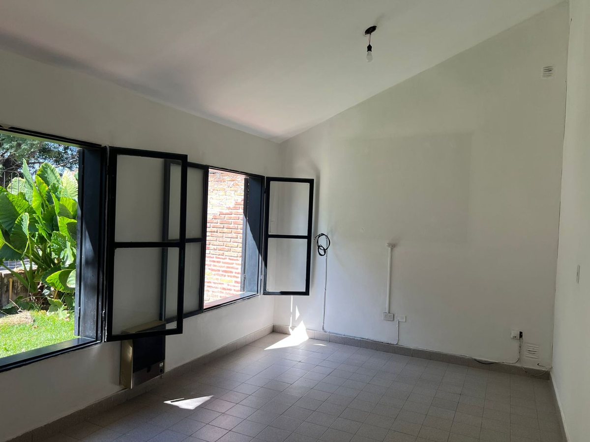 VENTA CASA 2 DORMITORIOS BARRIO SAN CARLOS — foto 2