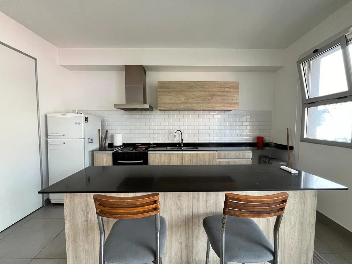 Departamento en alquiler en Tigre, Avenida Cazón 500