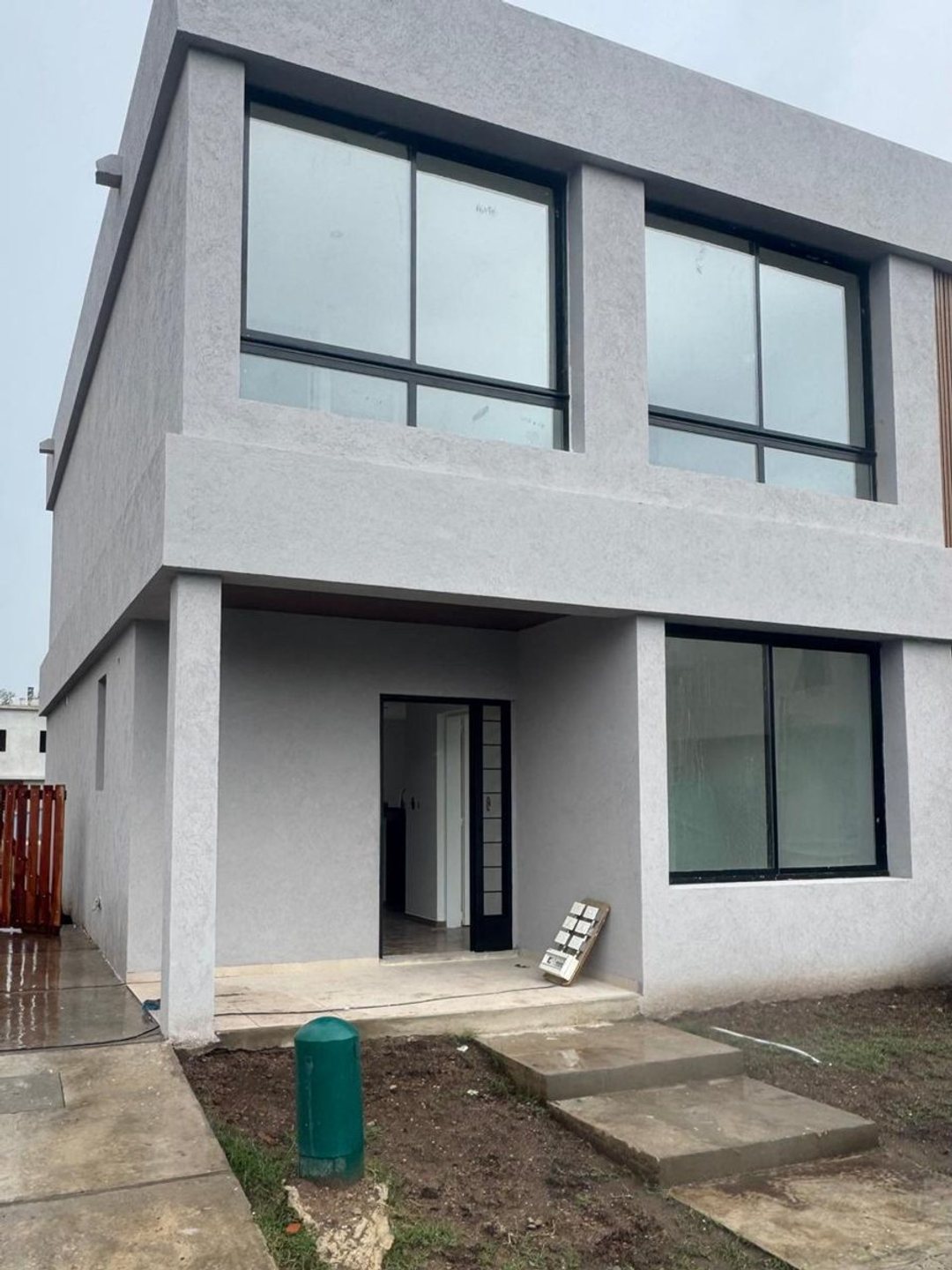 Venta casa/dúplex 5 ambientes en Spring Park Pilar