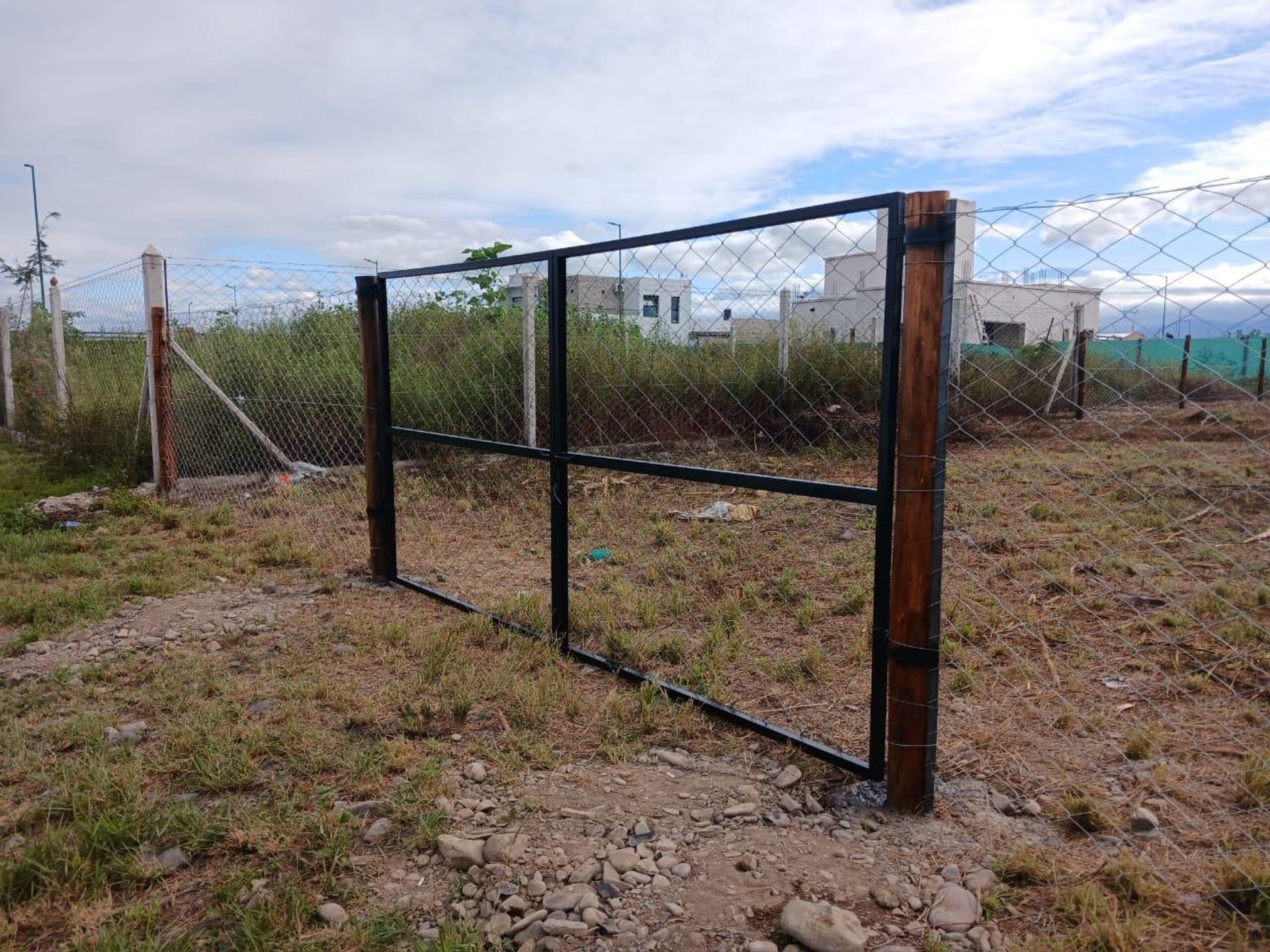 TERRENO EN VENTA CON FINANCIACION EKO DISTRITO - foto 6