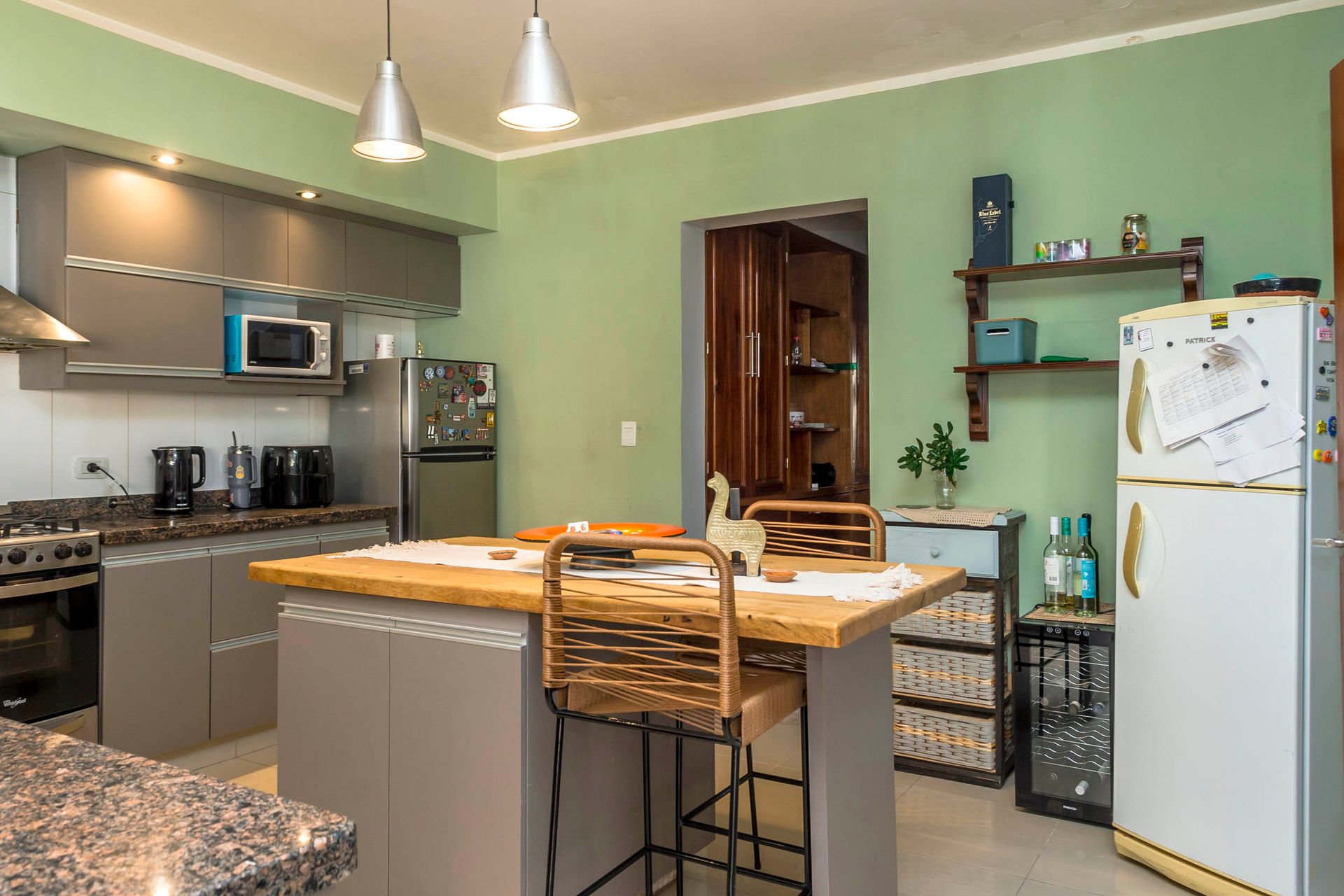 CASA CON PILETA 3 DORM VENTA ZONA CATOLICA - foto 6