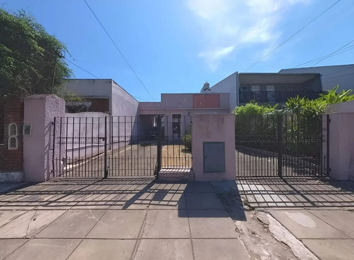 Casa en venta en Morón, foto 3