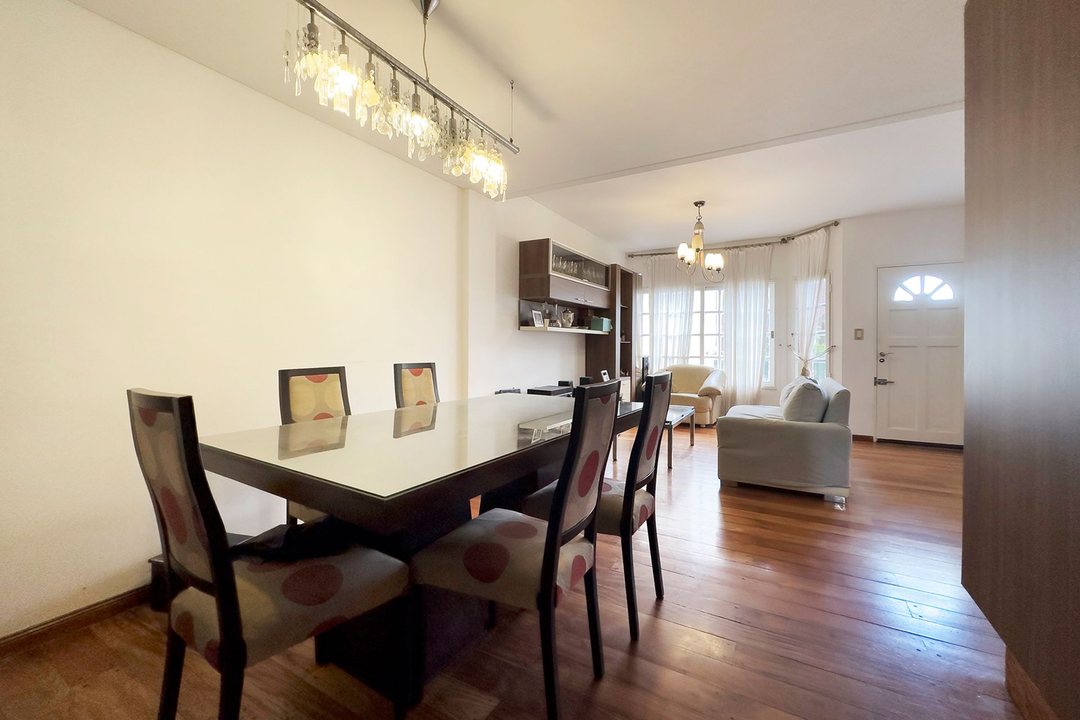 VENTA  PH  4 AMB C/FONDO Y PILETA  VILLA LURO