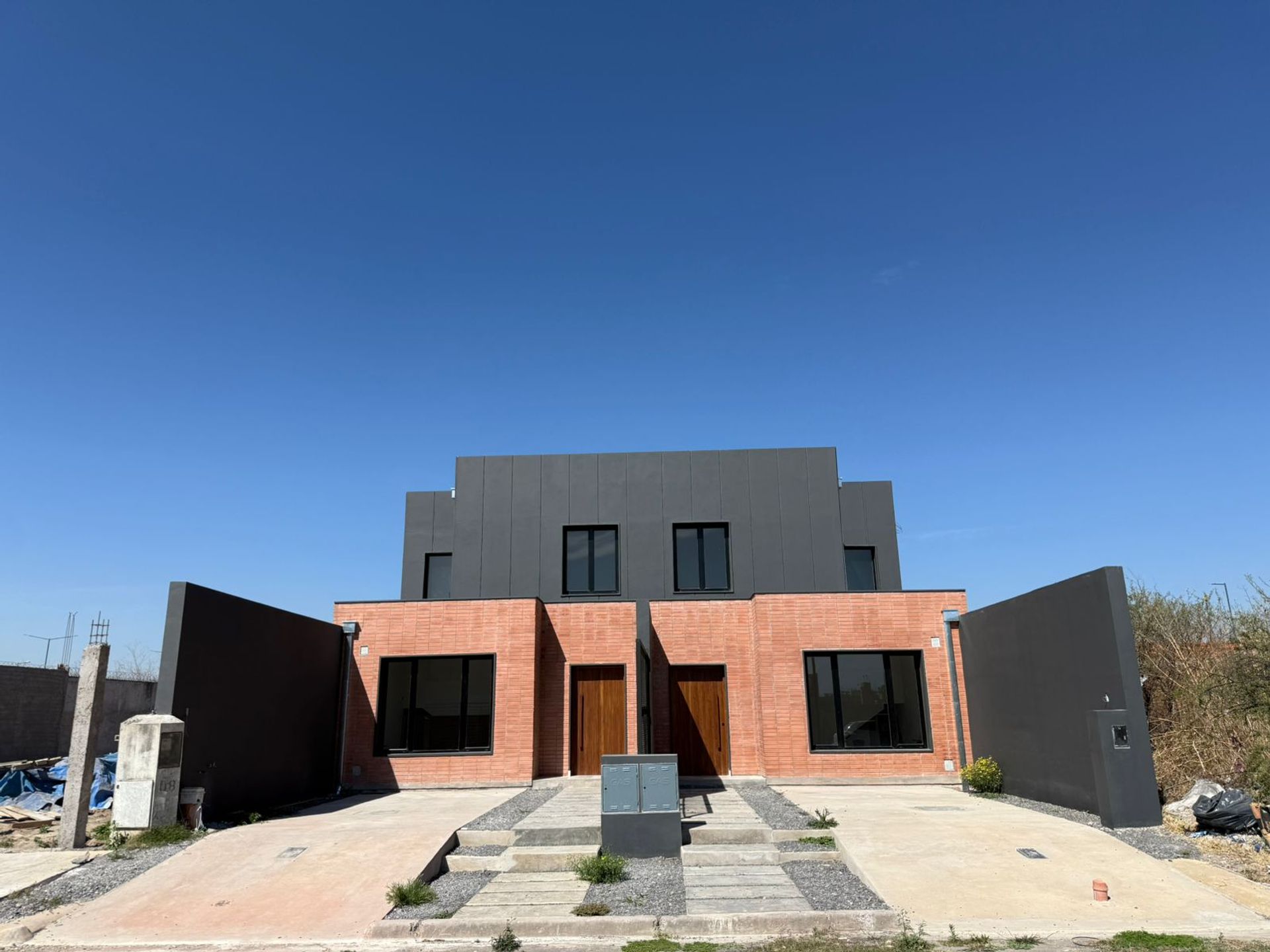 CASA DUPLEX A ESTRENAR EN VENTA VIA AURELIA 2 DORM - foto 16