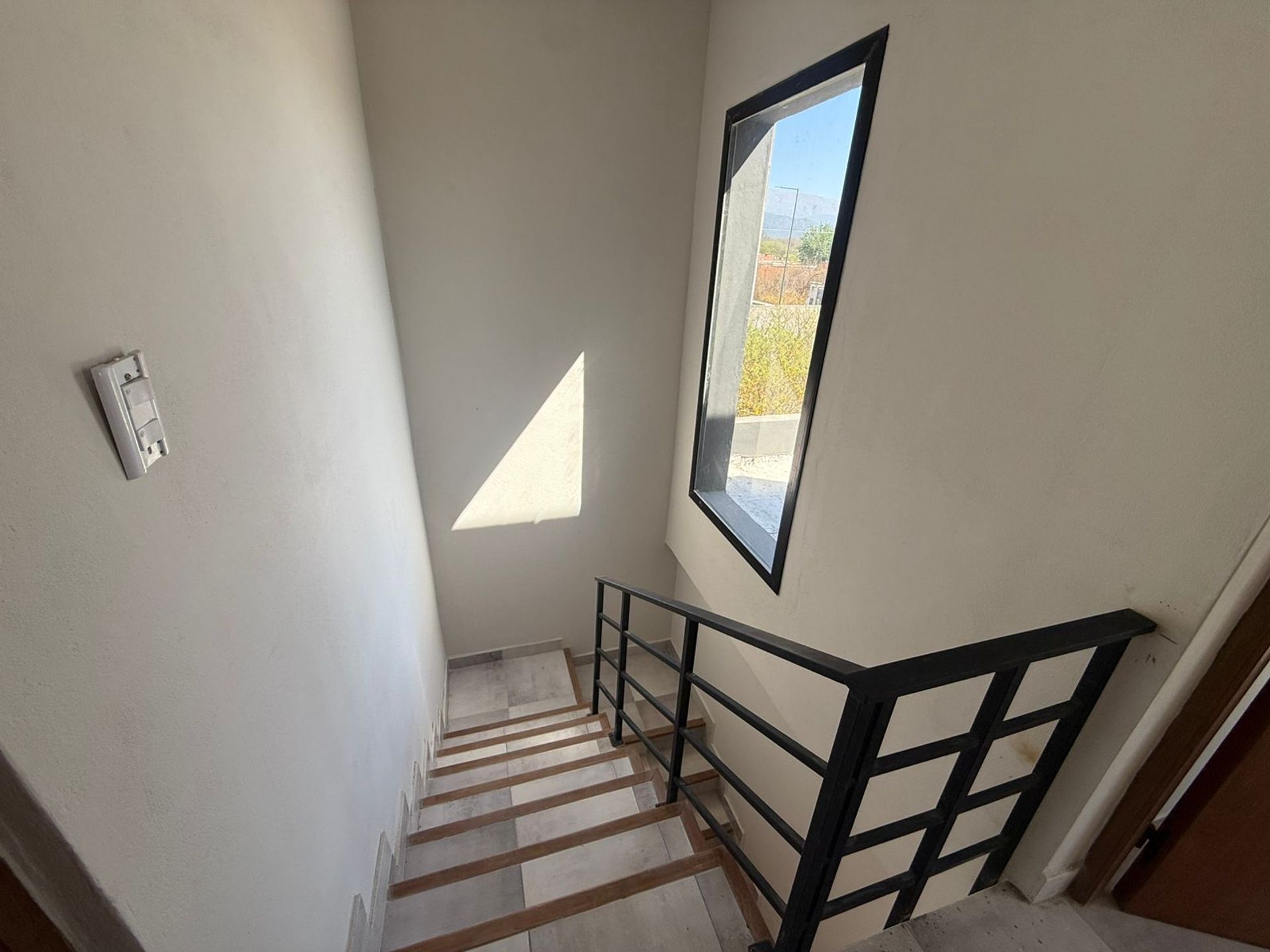 CASA DUPLEX A ESTRENAR EN VENTA VIA AURELIA 2 DORM - foto 8