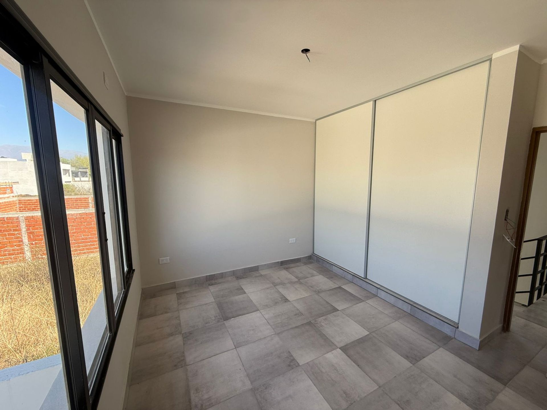 CASA DUPLEX A ESTRENAR EN VENTA VIA AURELIA 2 DORM - foto 10