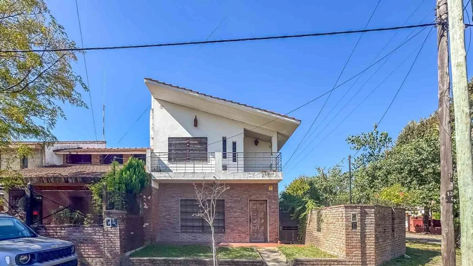 Casa de 3 ambientes en venta en Longchamps, Provincia de Buenos Aires 1200