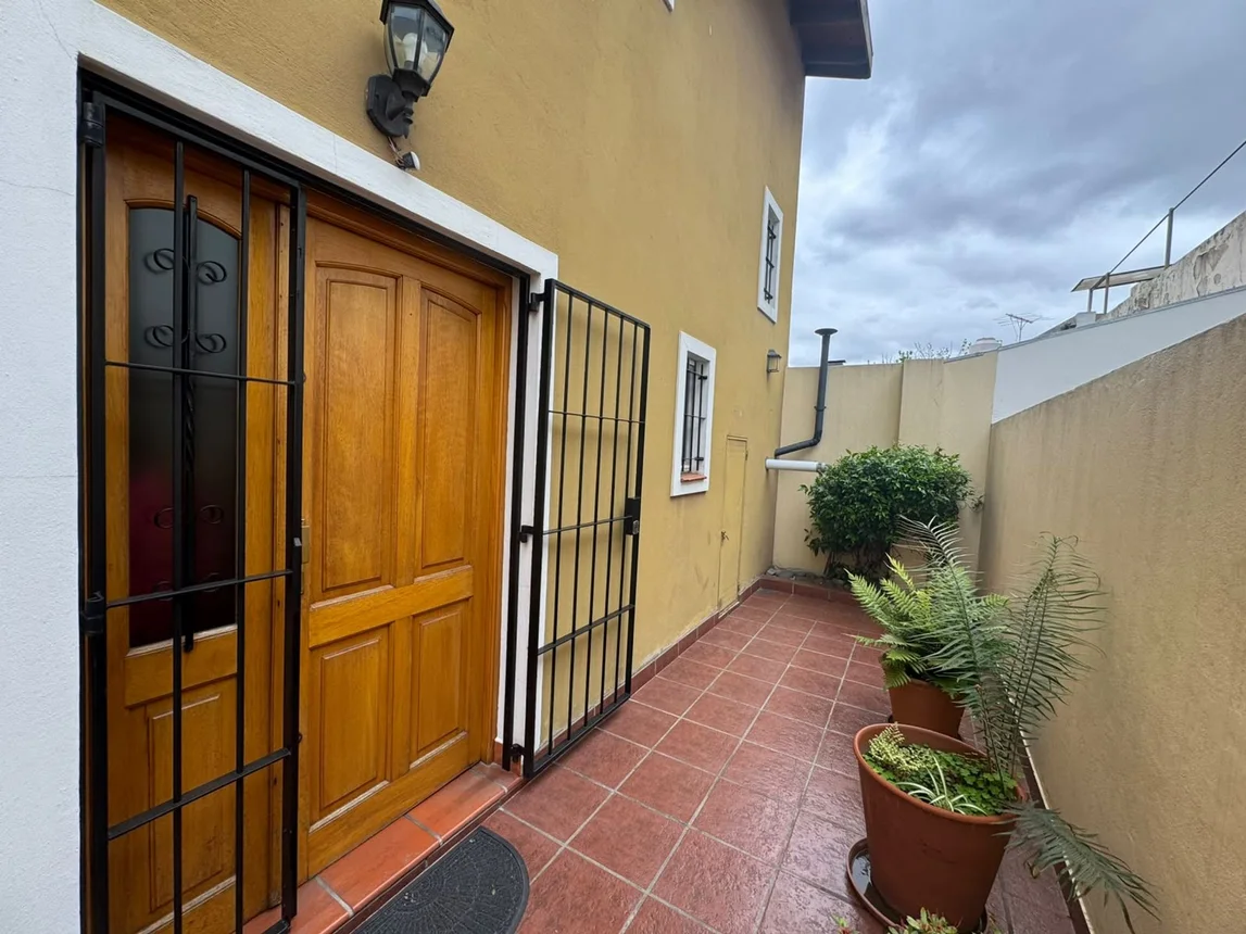 PH de 3 ambientes en venta en Florida Oeste, Francia 3700, foto 2