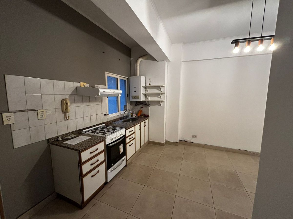 DEPARTAMENTO 1 DORM VENTA AV BELGRANO CENTRO - foto 3