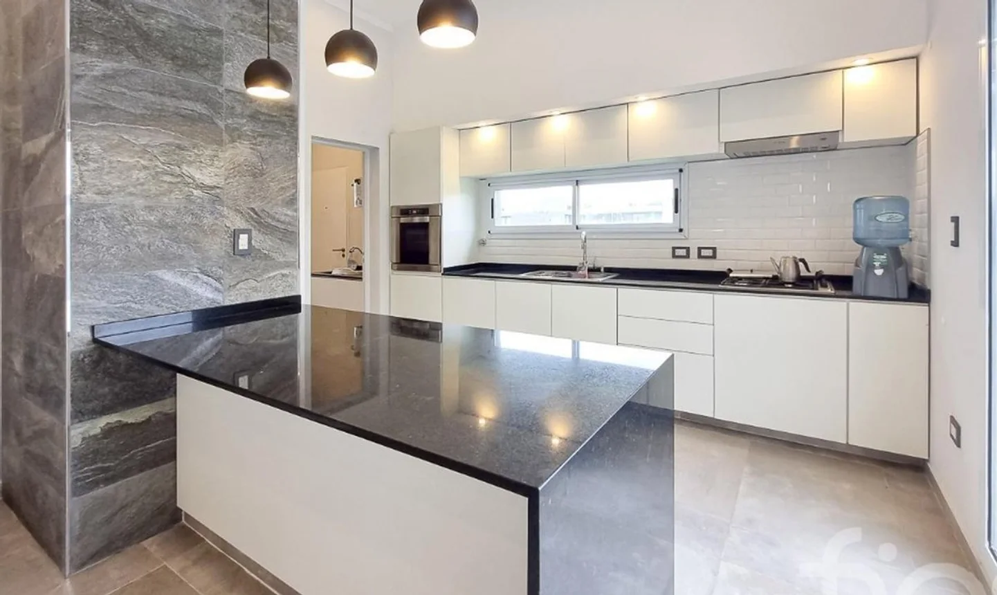 Casa en venta en Funes, foto 3