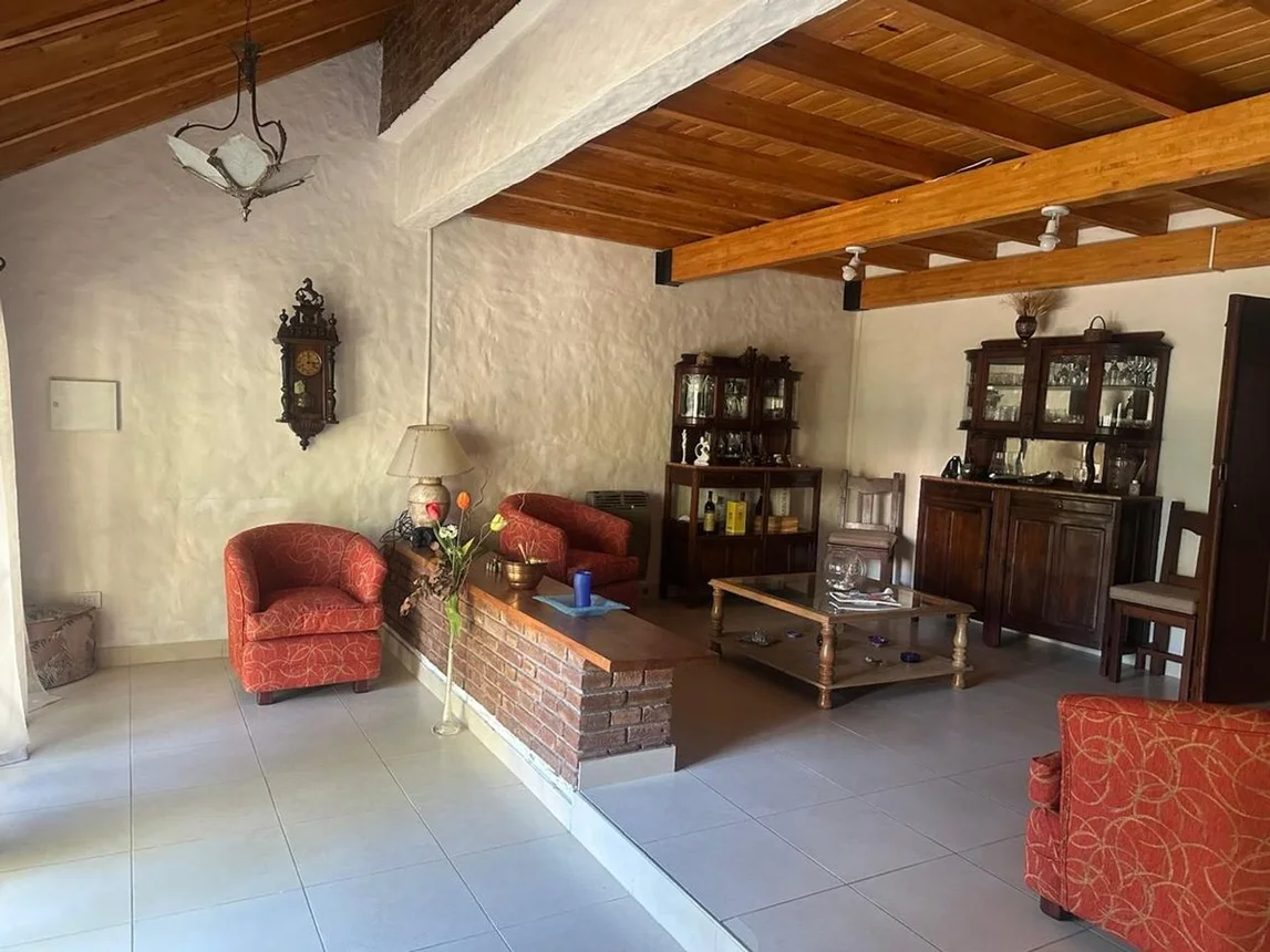 Casa en venta en Mendoza, foto 2