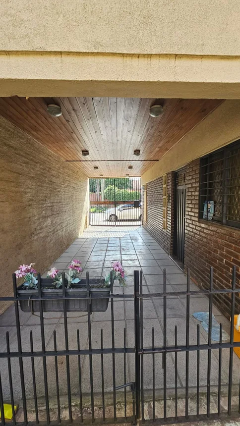 Casa en venta en Lanús Oeste, foto 2