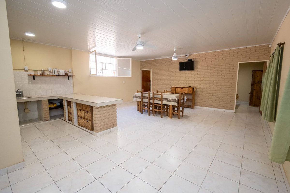Venta Quinta 2 dorm, pileta en 2142 mt2 forestados