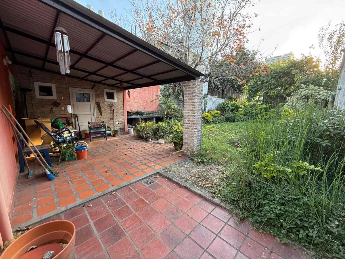 Venta Casa multifamiliar en Lote Propio Mataderos
