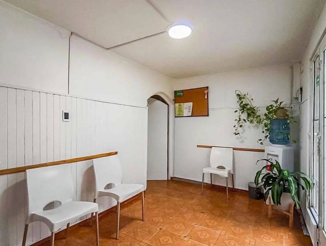 Venta casa 2 dormitorios + cochera azcuenaga, foto 5