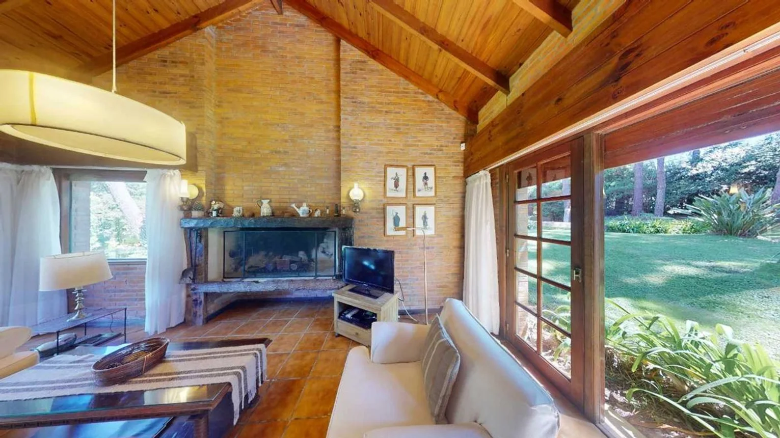 Casa de 5 ambientes en venta en Pinamar, Laertes 700, foto 4