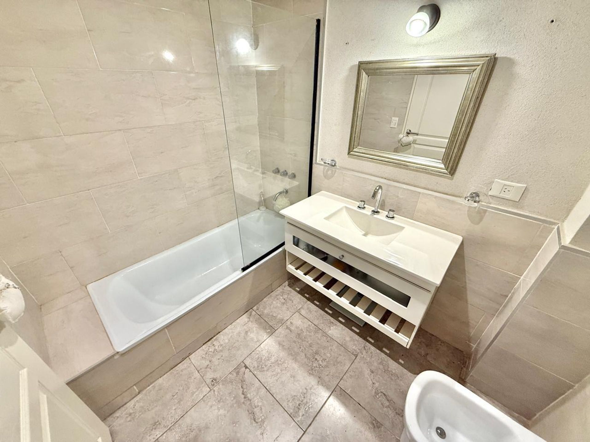 Foto 19 — VENTA DEPTO 2 AMB C/BALCÓN -BAUL/COCH - MORENO