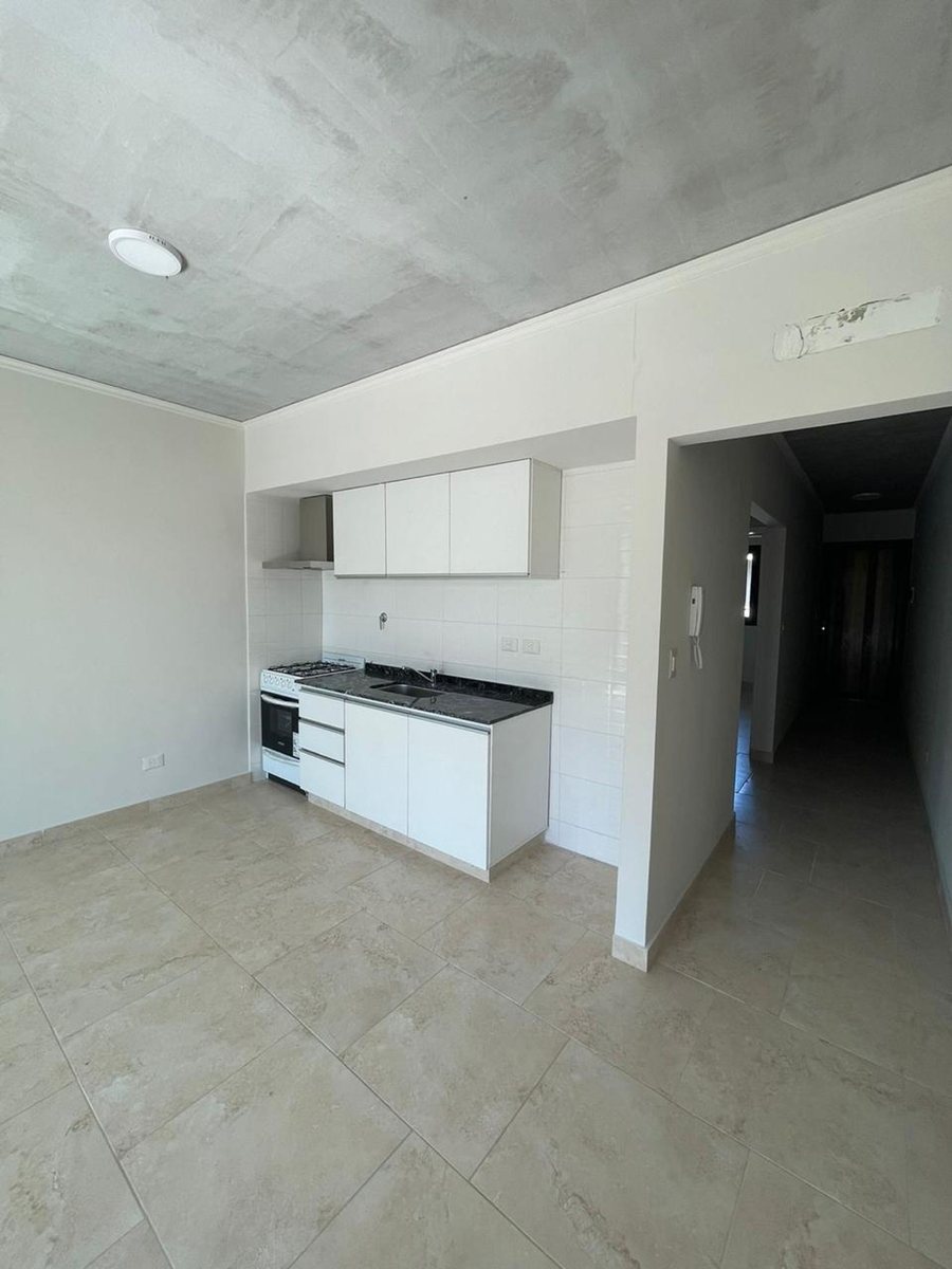 Foto 11 — VENTA DEPTO 2 AMB C/BALCÓN -BAUL/COCH - MORENO