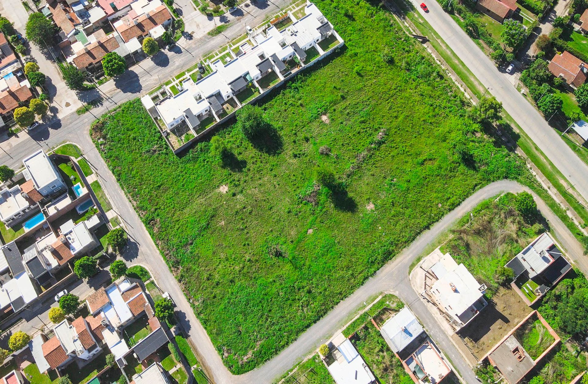 TERRENO VENTA 9.500M2 ZONA SUR AV ROBERTO ROMERO - foto 2