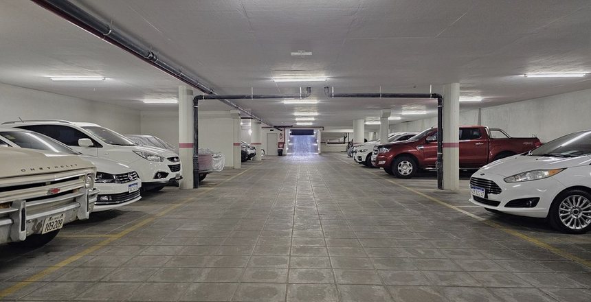 VENTA COCHERAS EN BLOCK 1100 M2 STA RITA ESTRENAR