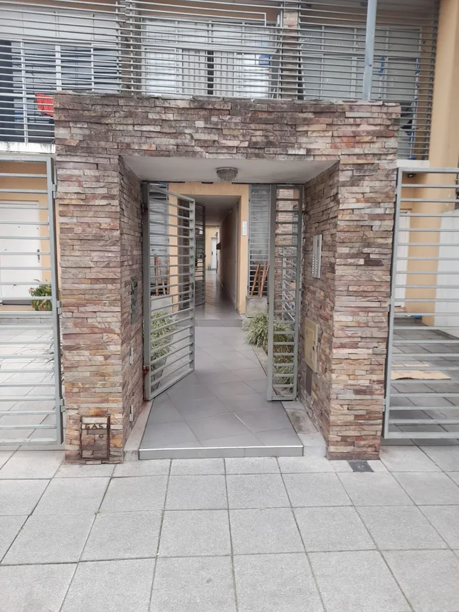 PH de 2 ambientes en venta en Ramos Mejía, General Arenales 300
