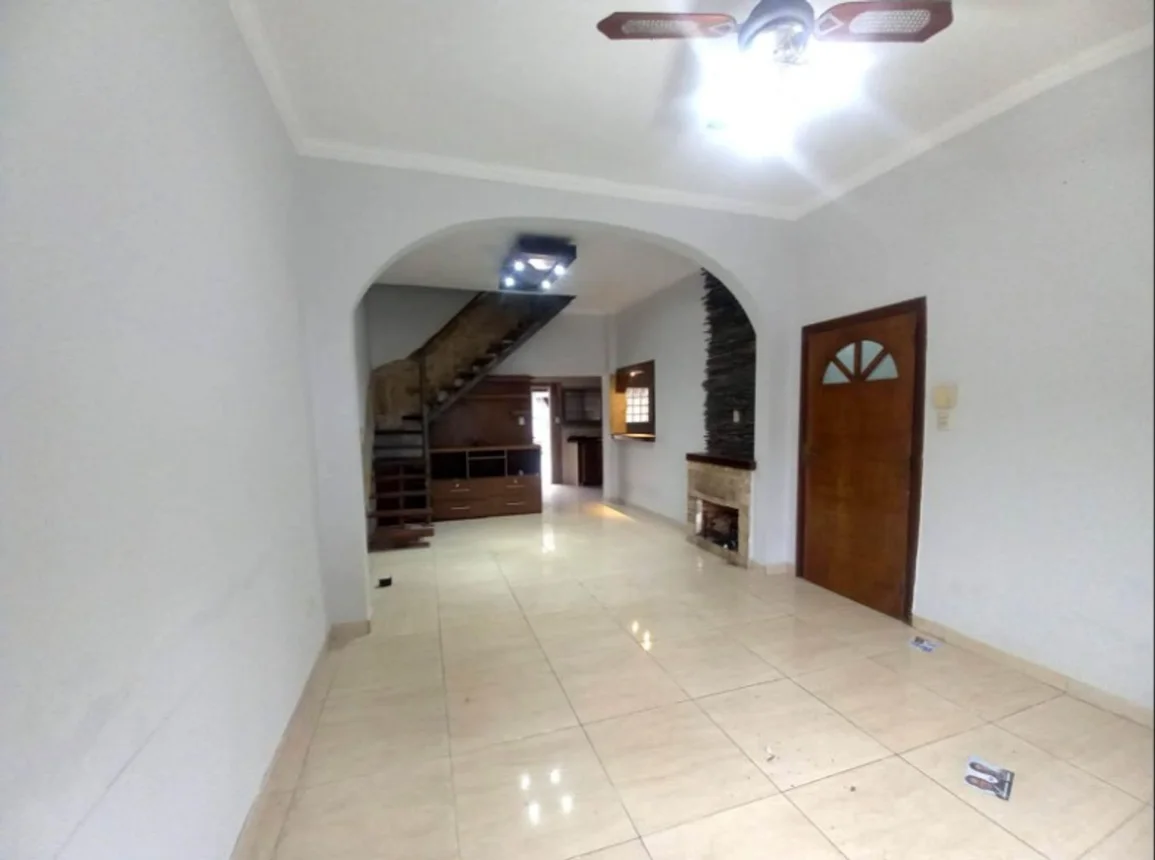 Venta casa 3 dormitorios cochera, foto 1