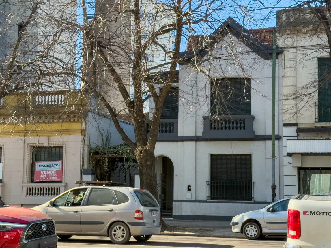 Casa de 6 ambientes en alquiler en La Plata, 7 E/ 38 y 39 Nº 300, foto 2