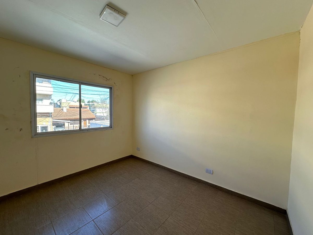 Foto 23 — VENTA CASA 3 AMB. y 2 DEPTOS.  2 AMB. EN EZPELETA