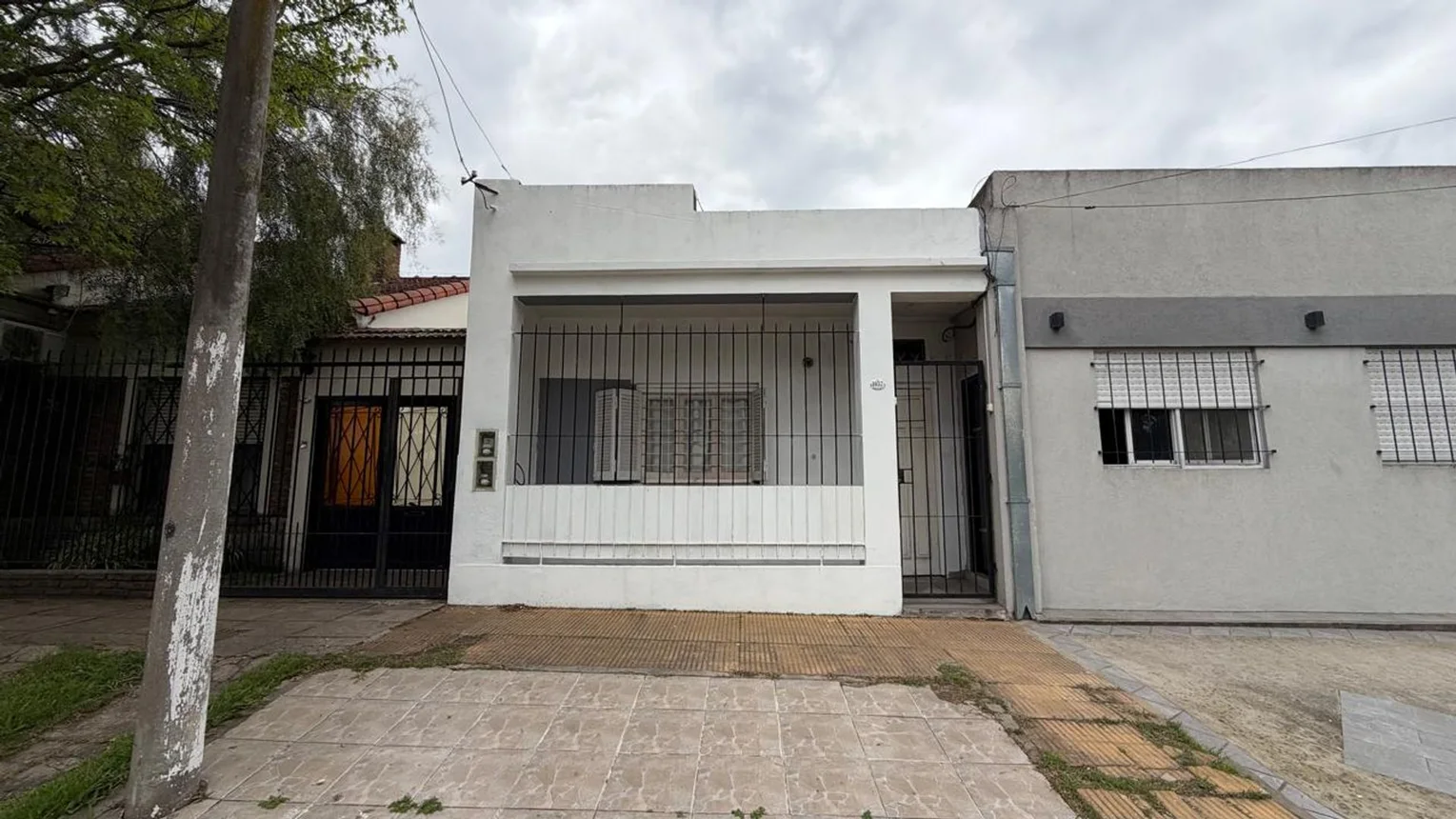 PH de 2 ambientes en venta en Castelar, Buenos Aires 1000