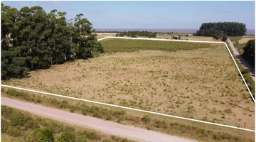 Terreno en VENTA, playa Matamora excelente esquina