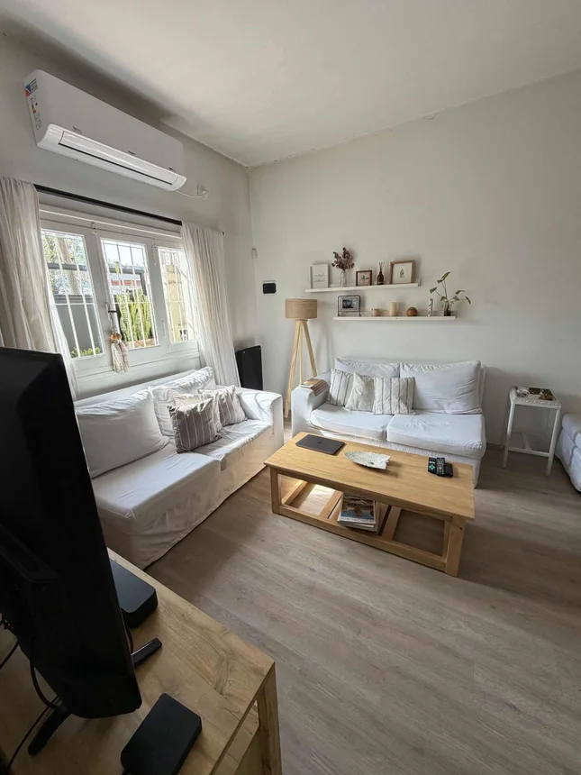 Casa de 7 ambientes en venta en Don Torcuato, Ecuador 1400, foto 2
