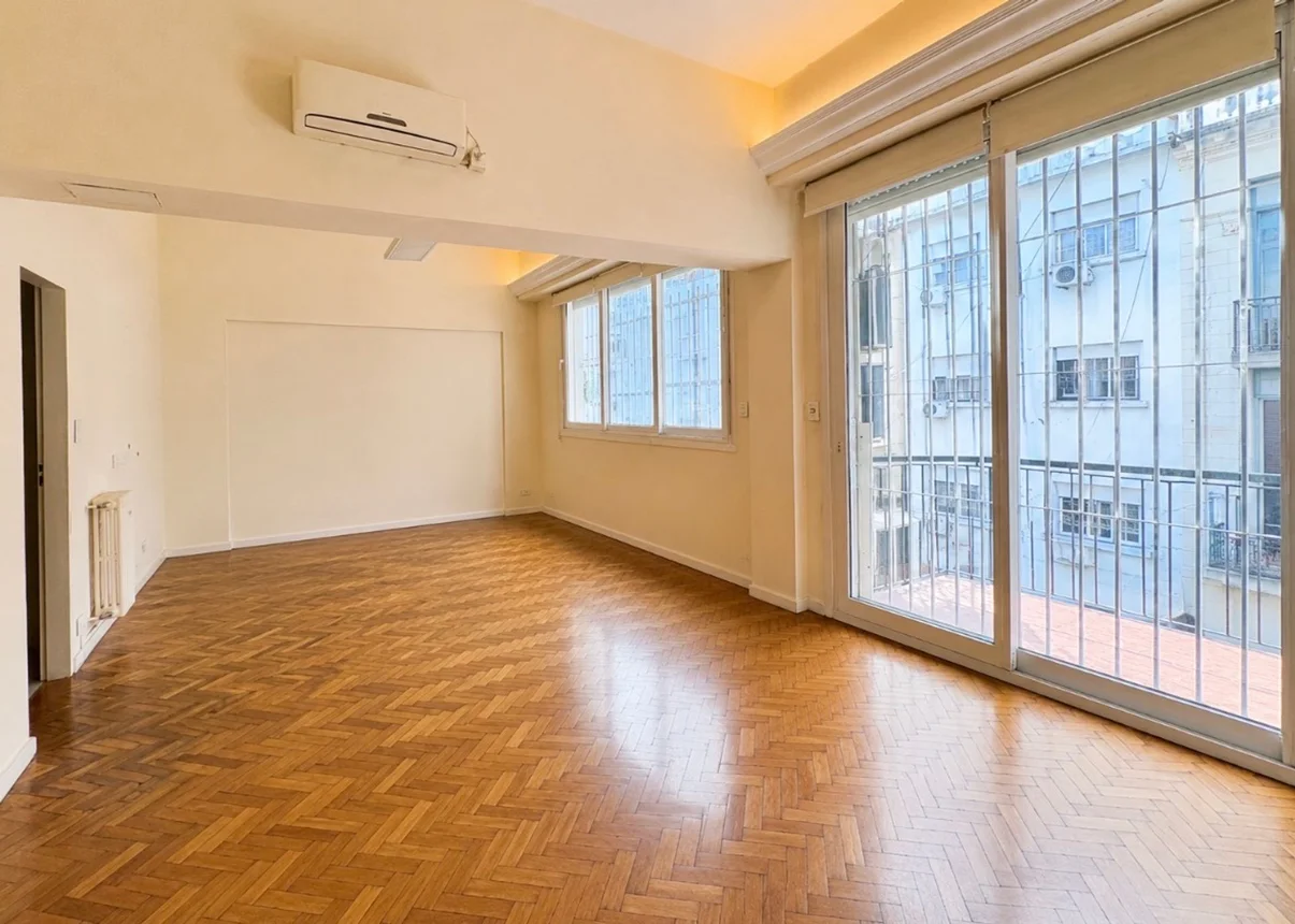 Departamento de 5 ambientes en venta en San Nicolás, Rodriguez Peña 400