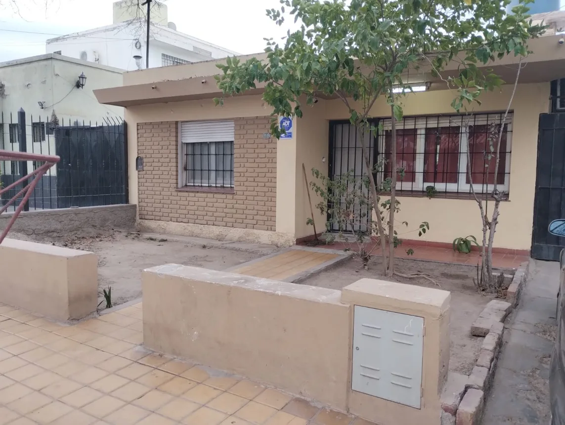 Casa en alquiler en Guaymallén