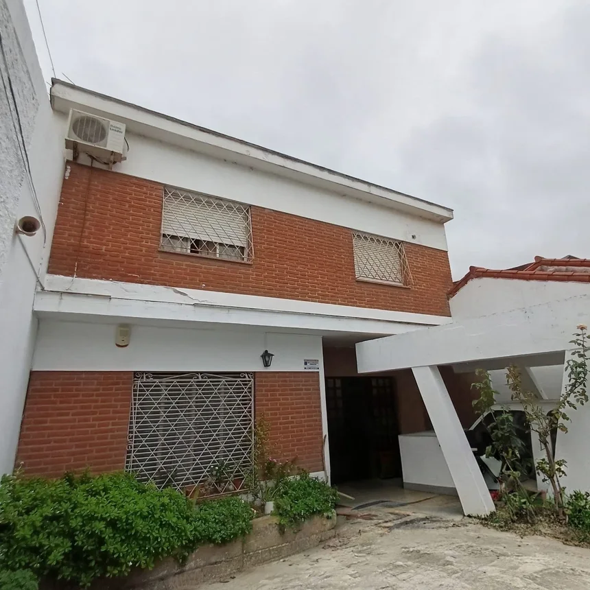 Casa dúplex de 5 ambientes en venta en San Miguel de Tucumán, José Ignacio Thames 100, foto 2