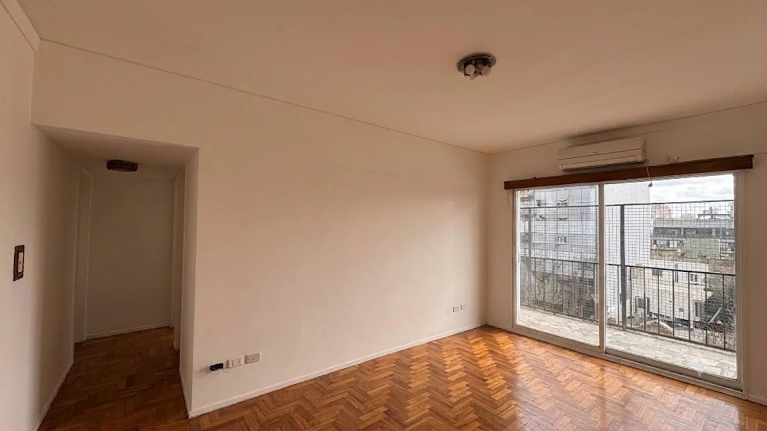 Departamento de 3 ambientes en venta en San Telmo, Avenida Juan de Garay 300