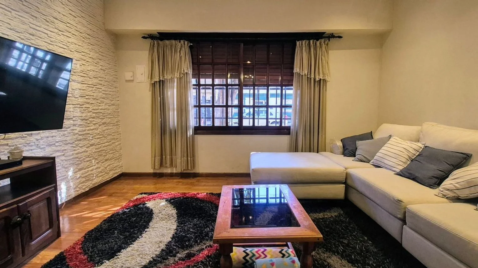 Casa de 4 ambientes en venta en Villa Pueyrredón, Griveo 3100, foto 2