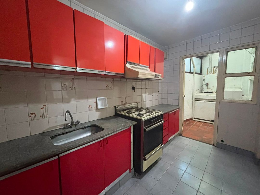 VENTA 2 AMBIENTES CON PATIO  LAVADERO CONSTITUCION